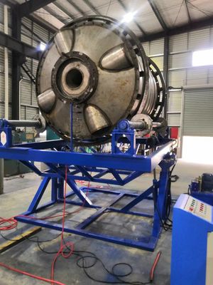 炎をひらめく回転型鋳造機 水タンク製造のための完璧な注射型鋳造機